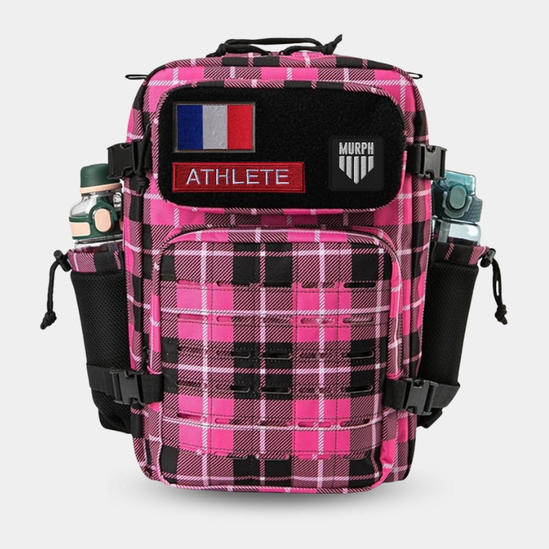 Sac à Dos CrossFit 25L Rose Ecossais Hero Murph - Vue de Face avec Patchs et Gourdes