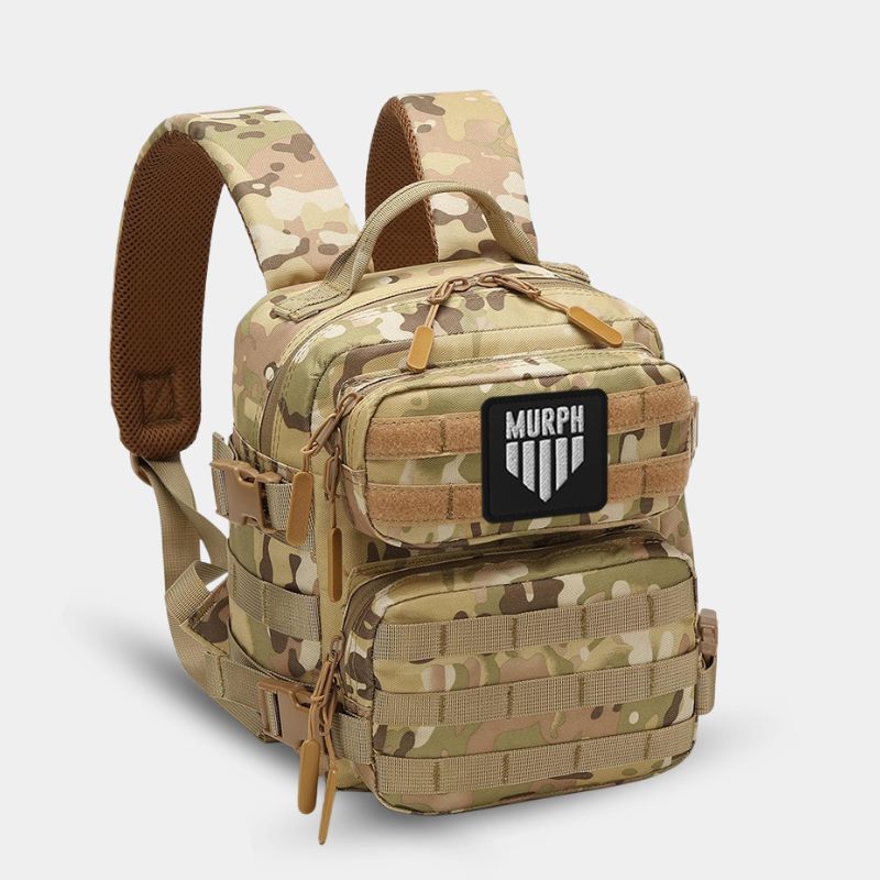 Sac à Dos Enfant 9L Camo Clair Murph - Vue de Côté avec Patch Murph et Bretelle